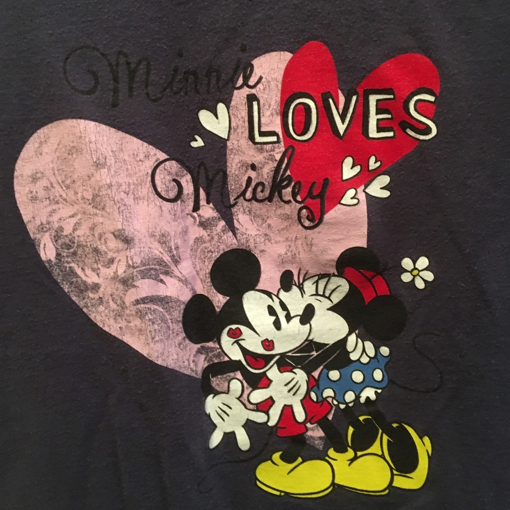 Disney store “Minnie loves Mickey” navy tshirt